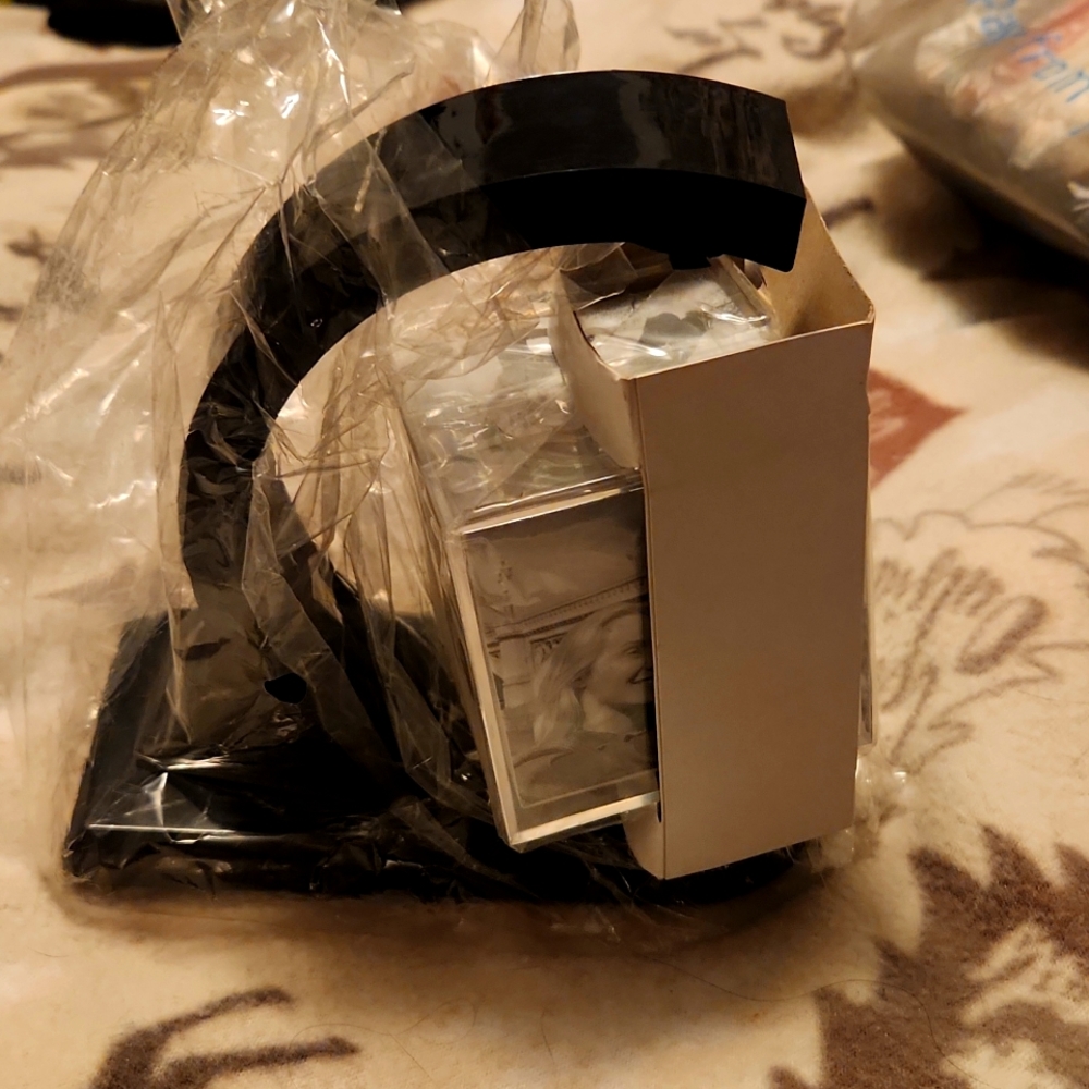 Magnetic Cube Photo Frame